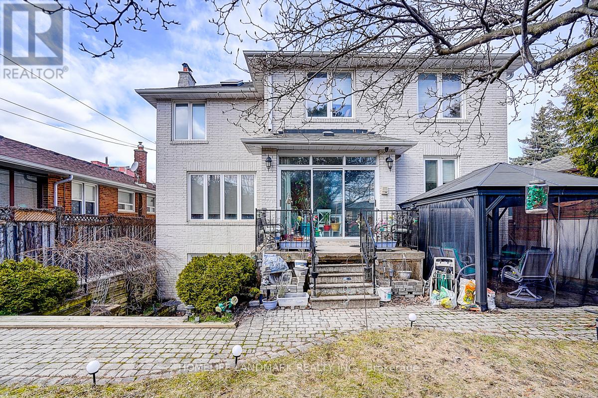 17 Averill Crescent, Toronto, Ontario  M2M 2A8 - Photo 6 - C12921344