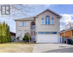 17 AVERILL CRESCENT, Toronto, Ontario