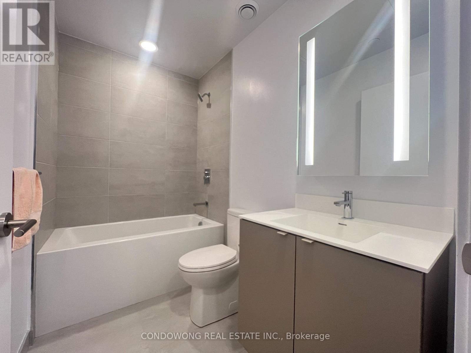 702 - 500 Dupont Street, Toronto, Ontario  M6G 0B8 - Photo 5 - C12921346