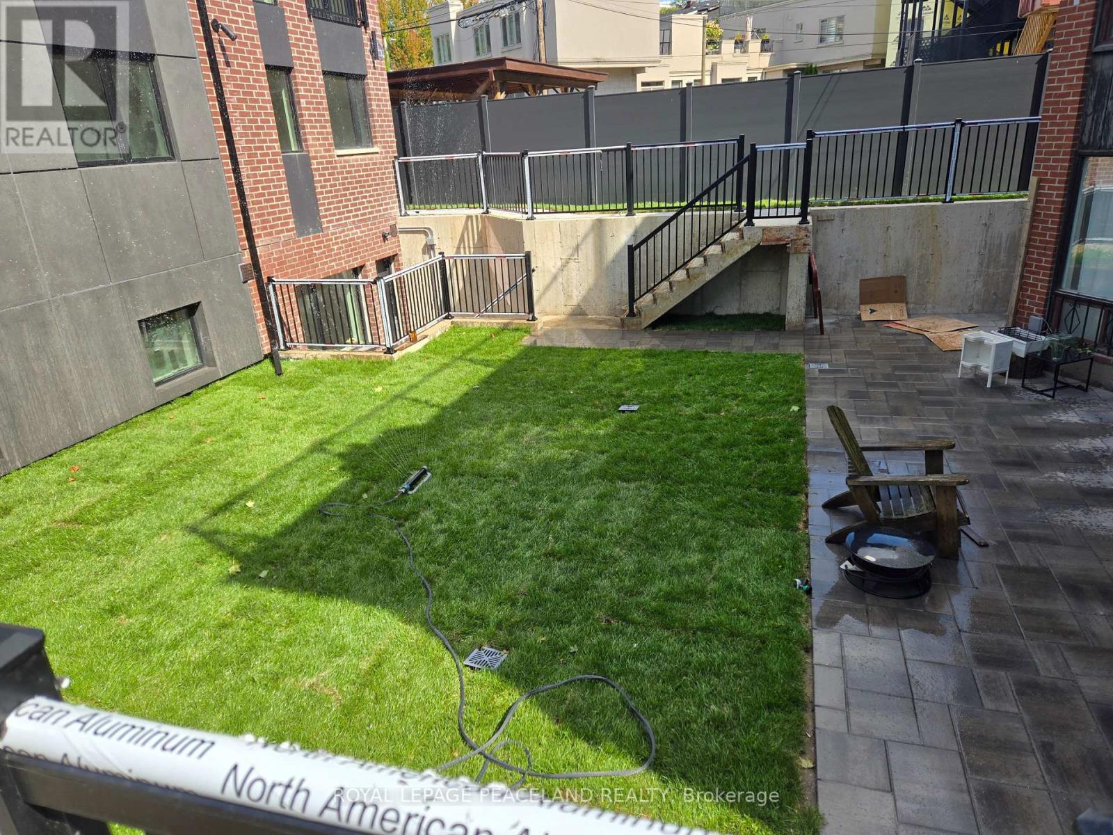 Lanewayhse 2nd Flr - 558 Spadina Crescent, Toronto, Ontario  M5S 2J9 - Photo 12 - C12921410