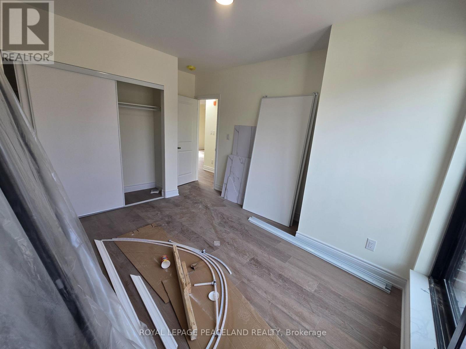 Lanewayhse 2nd Flr - 558 Spadina Crescent, Toronto, Ontario  M5S 2J9 - Photo 3 - C12921410