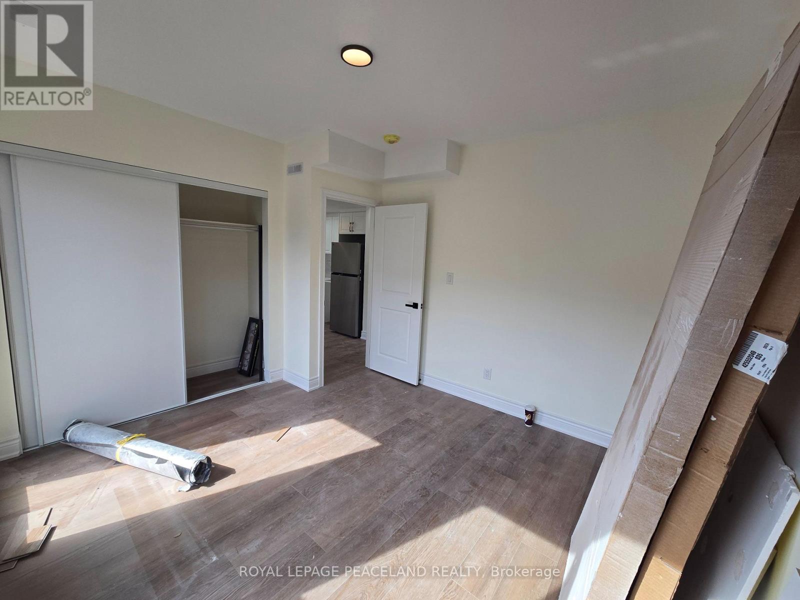 Lanewayhse 2nd Flr - 558 Spadina Crescent, Toronto, Ontario  M5S 2J9 - Photo 8 - C12921410