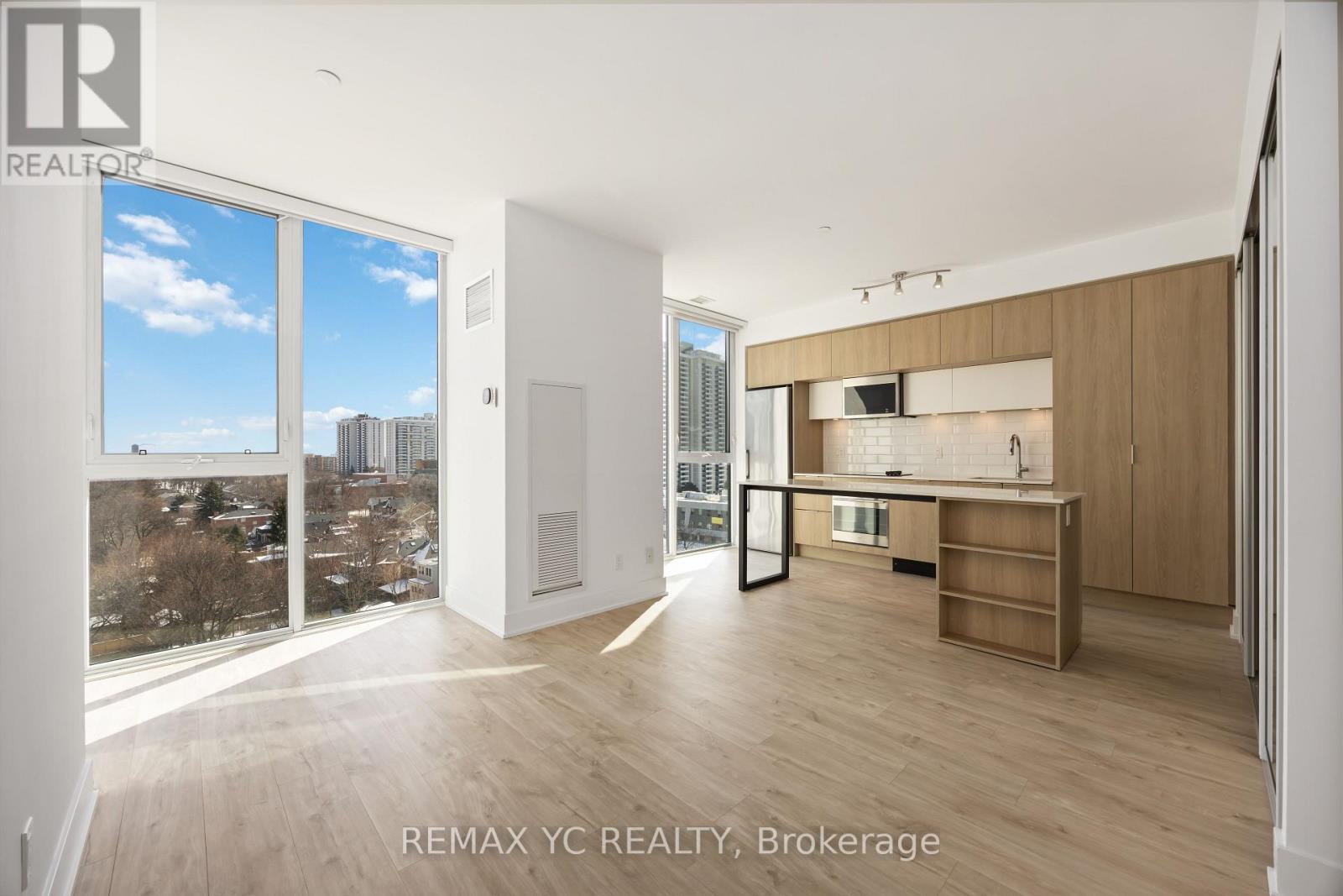 801 - 1 BELSIZE DRIVE, Toronto, Ontario