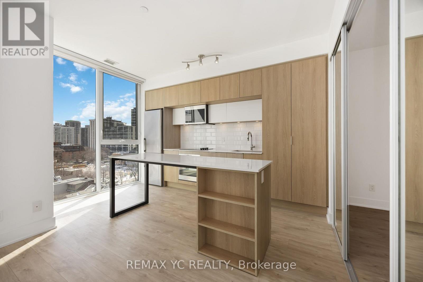 801 - 1 Belsize Drive, Toronto, Ontario  M4S 0B9 - Photo 5 - C12921470