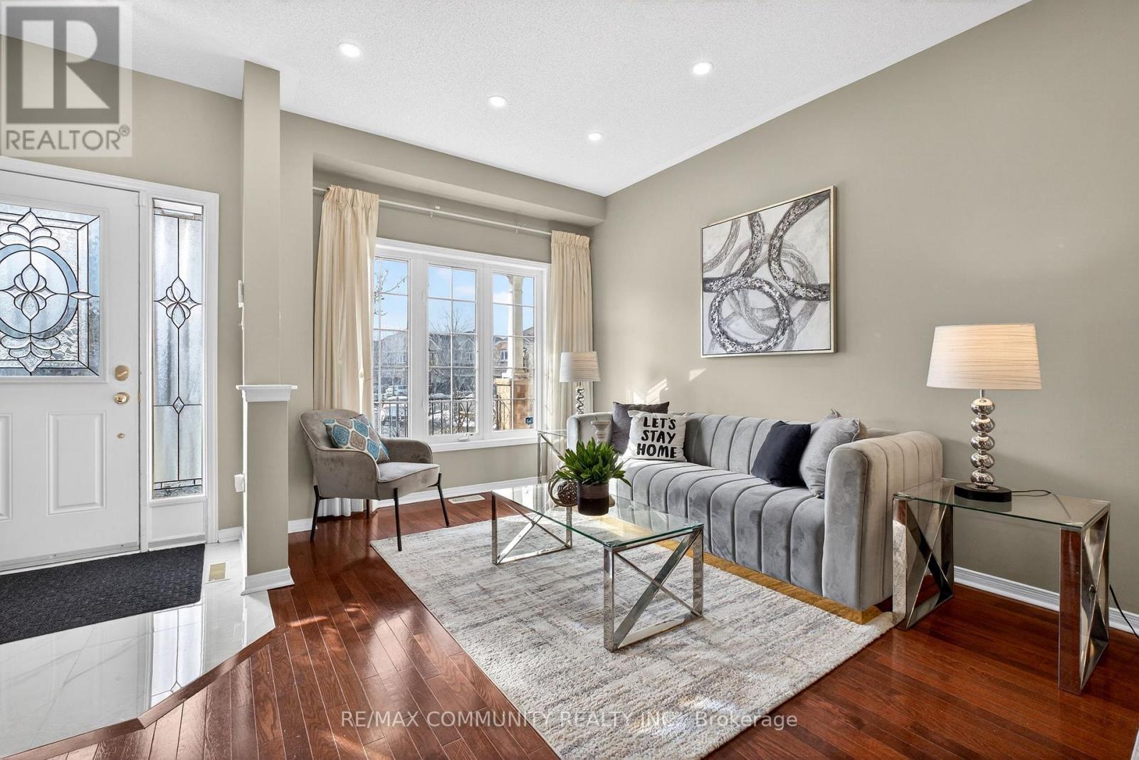 19 Abraham Court, Ajax, Ontario  L1Z 0A9 - Photo 9 - E12845988