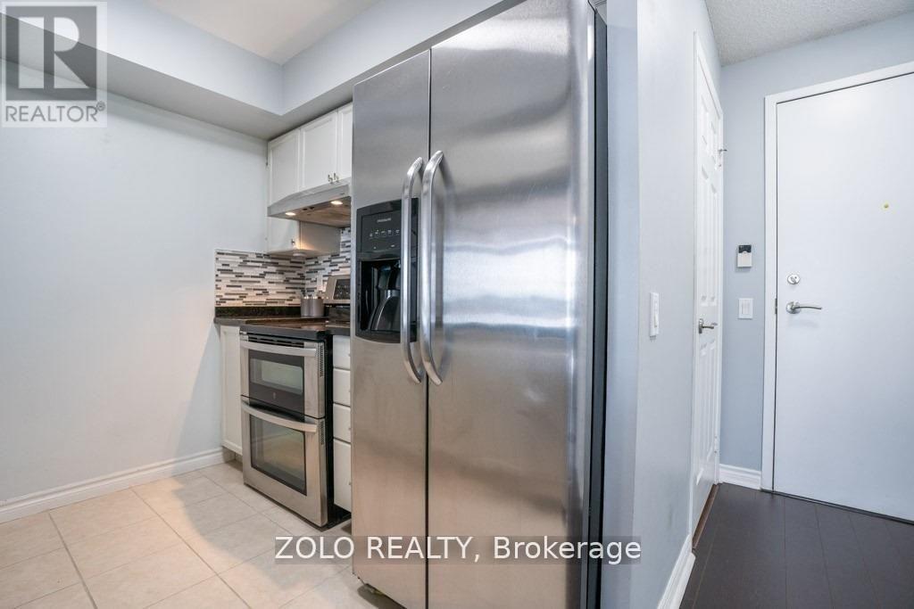 1439 - 18 Mondeo Drive, Toronto, Ontario  M1P 5C8 - Photo 6 - E12921316