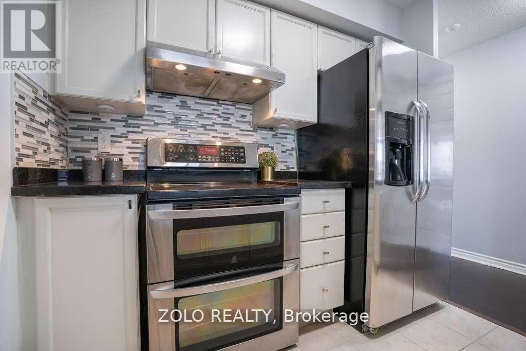 1439 - 18 Mondeo Drive, Toronto, Ontario  M1P 5C8 - Photo 7 - E12921316