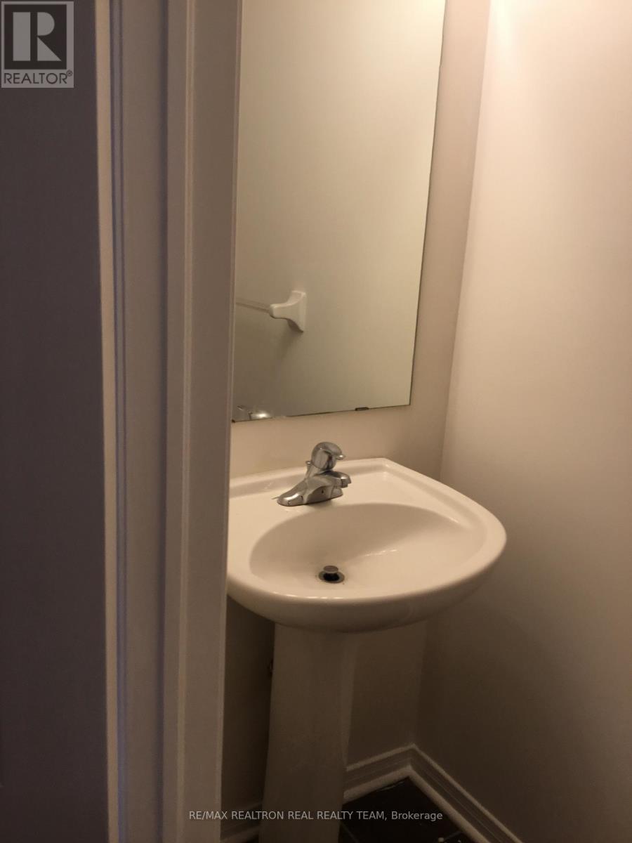 13 Turtledove Grove, Toronto, Ontario  M1X 2B2 - Photo 13 - E12921468