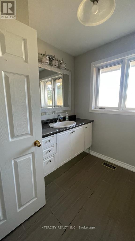 7512 5th Side Road, Adjala-Tosorontio, Ontario  L9R 1V3 - Photo 8 - N12921284