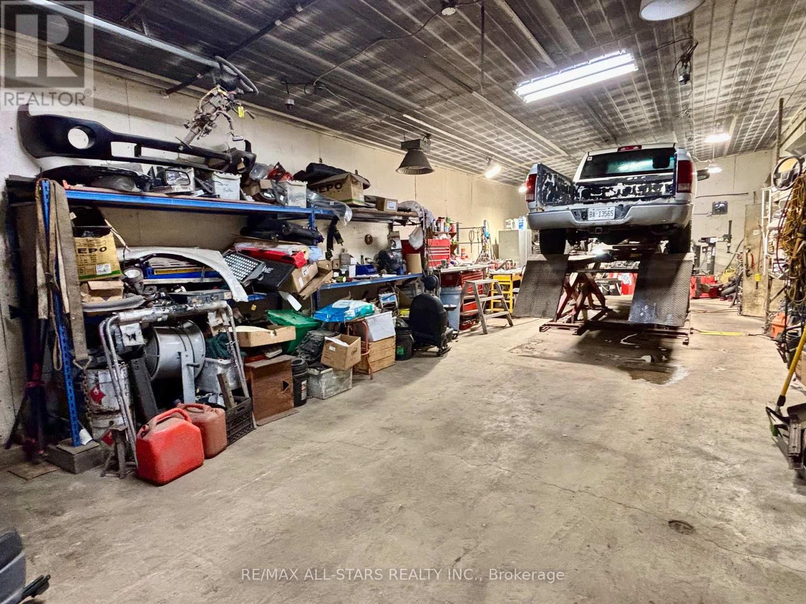 19652 Hwy 48, East Gwillimbury, Ontario  L0G 1M0 - Photo 4 - N12921302