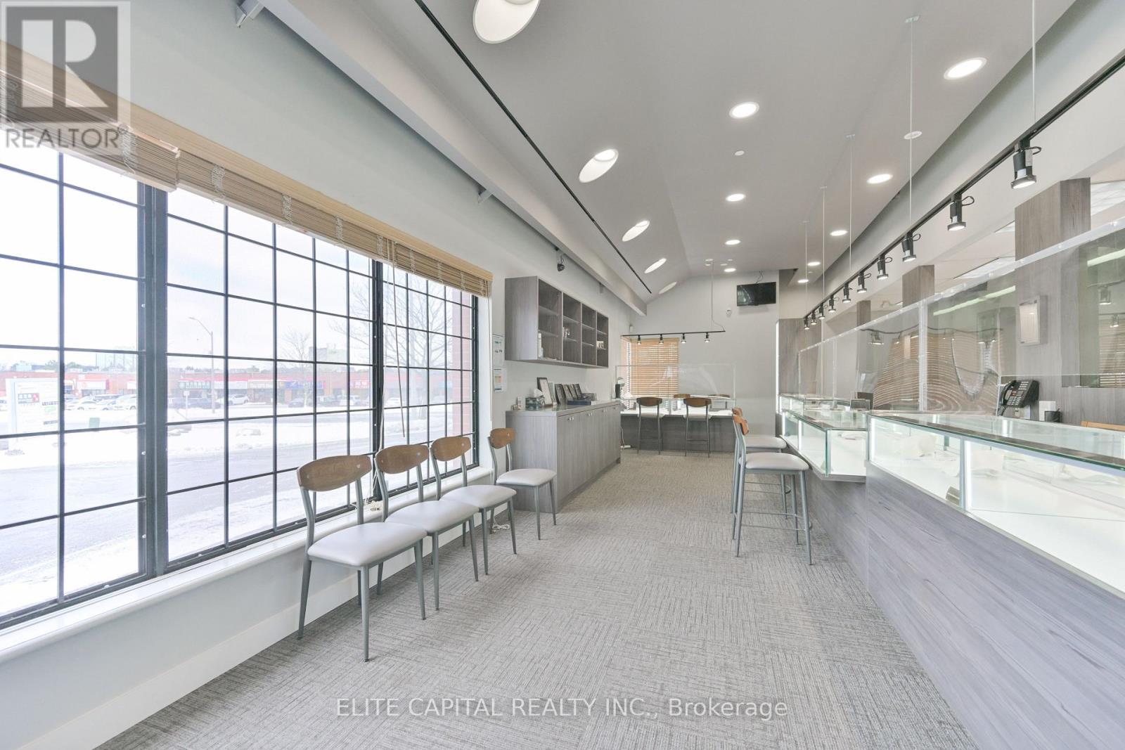 32 - 160 East Beaver Creek Road, Richmond Hill, Ontario  L4B 3L4 - Photo 5 - N12921318