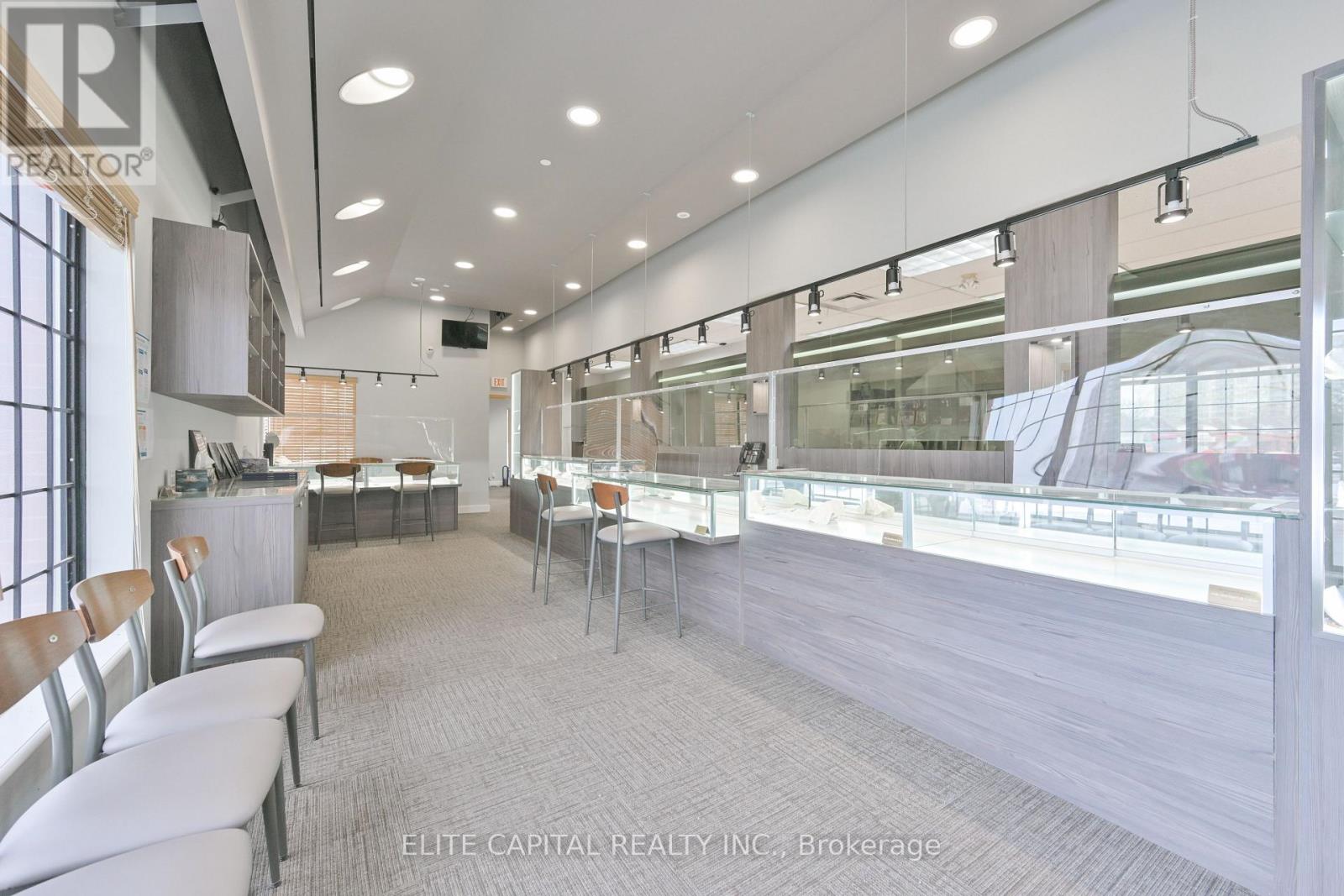 32 - 160 East Beaver Creek Road, Richmond Hill, Ontario  L4B 3L4 - Photo 6 - N12921318