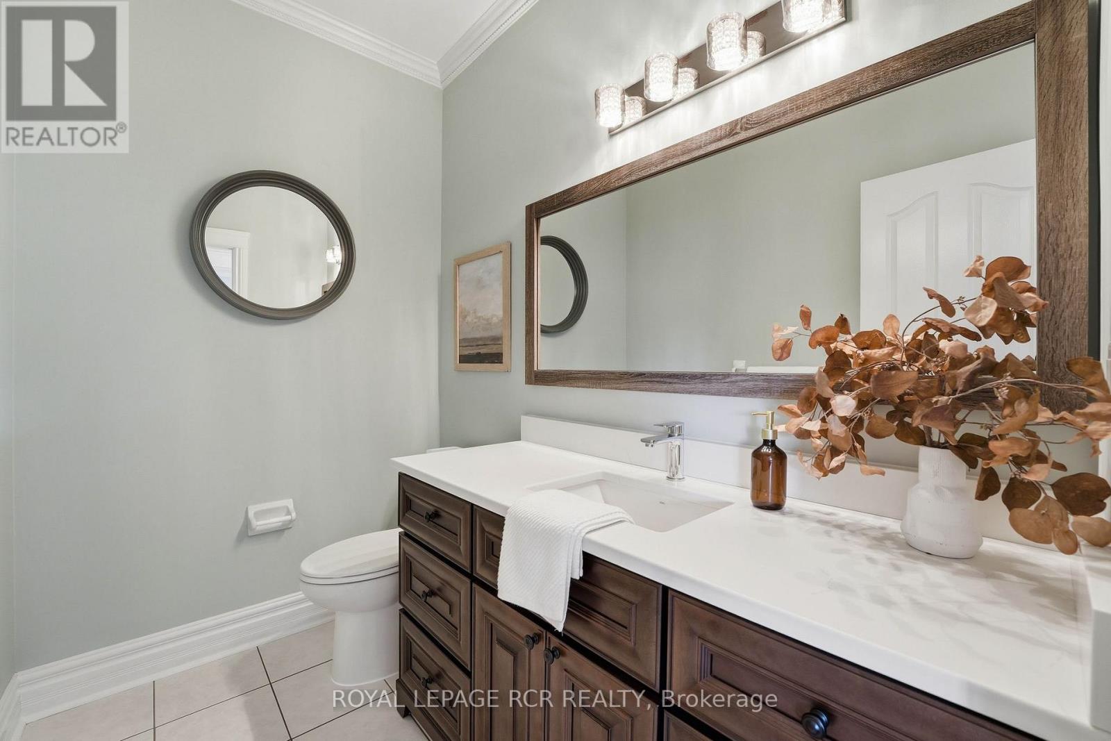 919 Schaeffer Outlook, Newmarket, Ontario L3X 1V9 - Photo 22 - N12921358