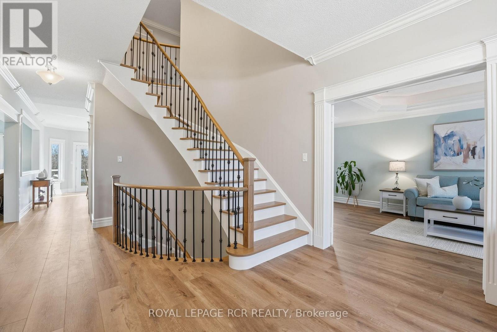 919 Schaeffer Outlook, Newmarket, Ontario L3X 1V9 - Photo 7 - N12921358