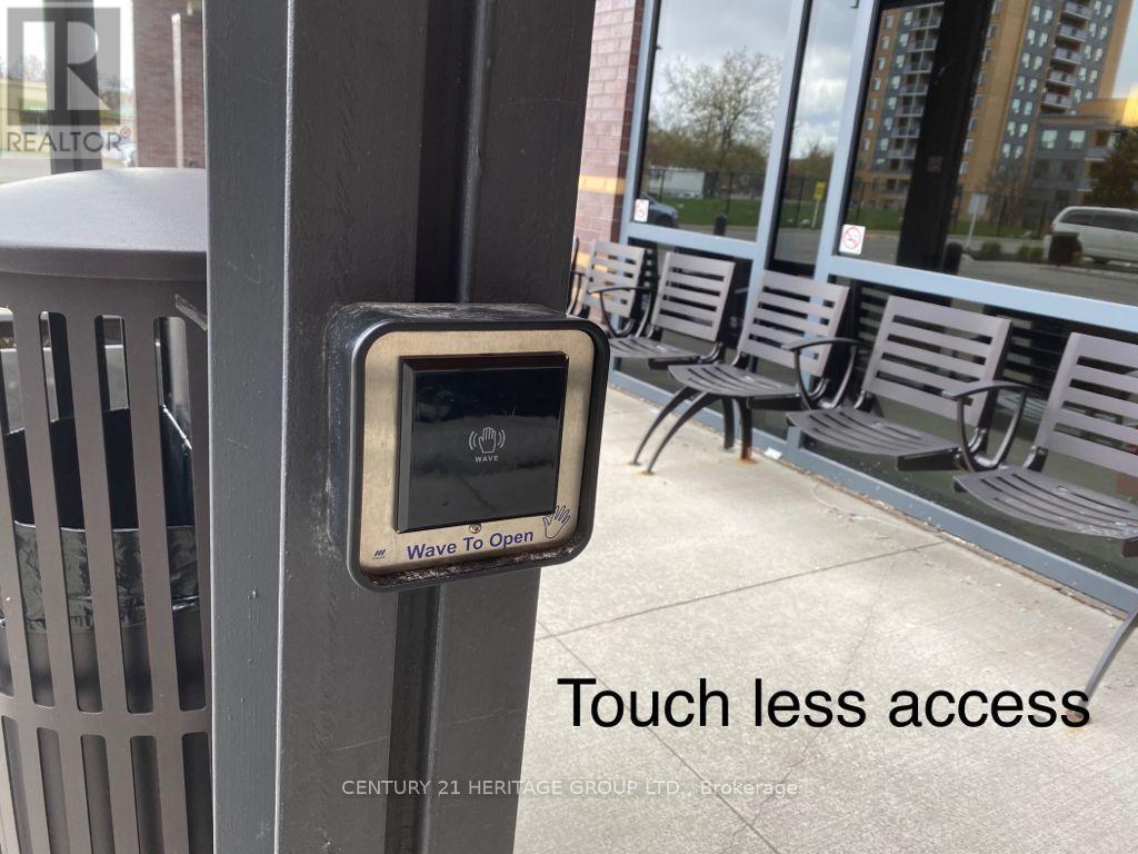 814 - 10415 Yonge Street, Richmond Hill, Ontario  L4C 0Z3 - Photo 19 - N12921364