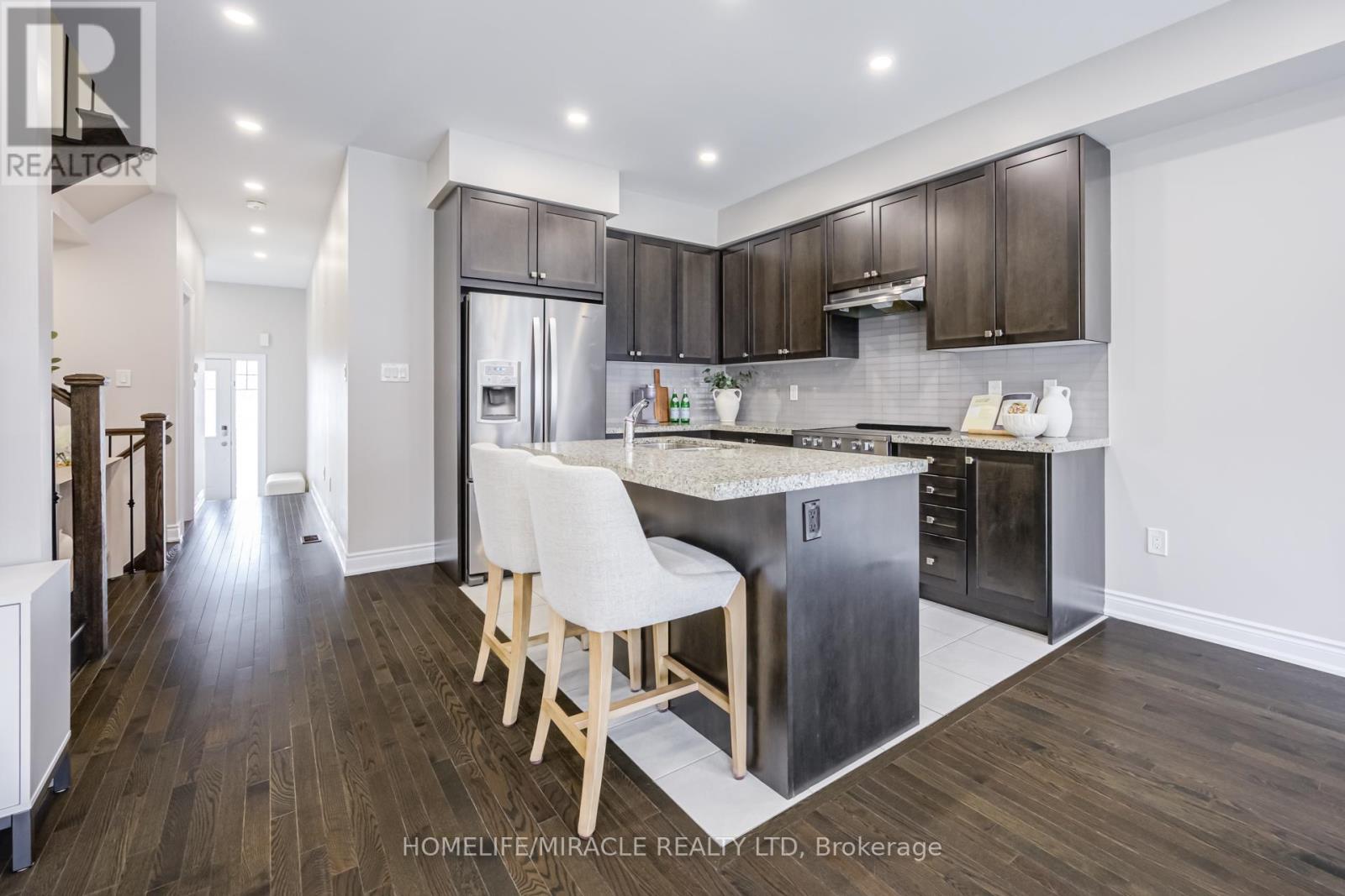 16 Arnold Crescent, New Tecumseth, Ontario  L6R 0T6 - Photo 15 - N12921372