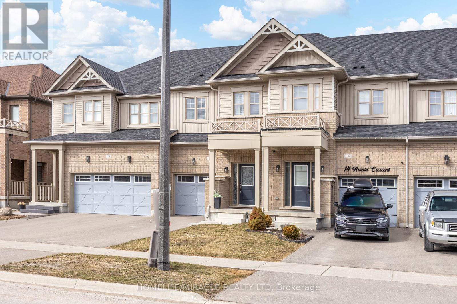 16 Arnold Crescent, New Tecumseth, Ontario  L6R 0T6 - Photo 3 - N12921372