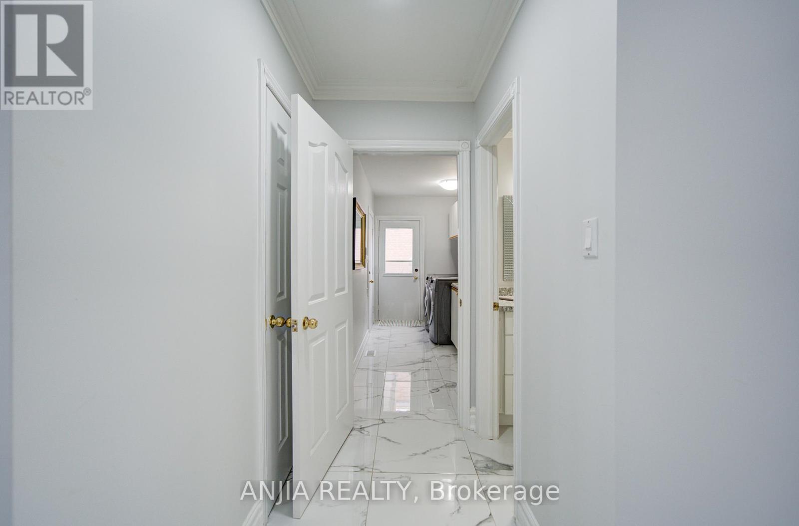 145 Beckenridge Drive, Markham, Ontario  L3S 2T9 - Photo 15 - N12921382