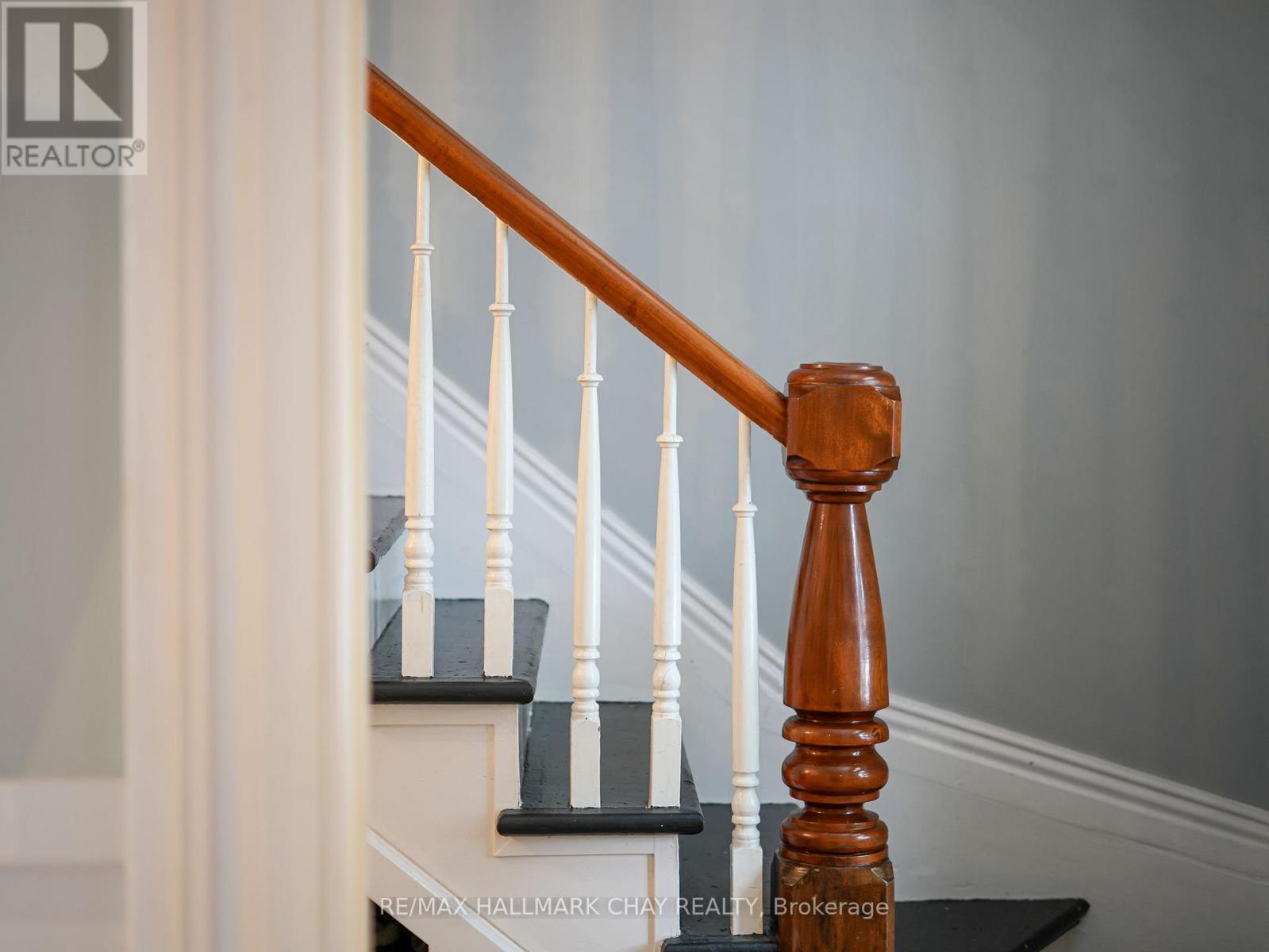 134 Victoria Street E, New Tecumseth, Ontario  L9R 1K6 - Photo 5 - N12921454