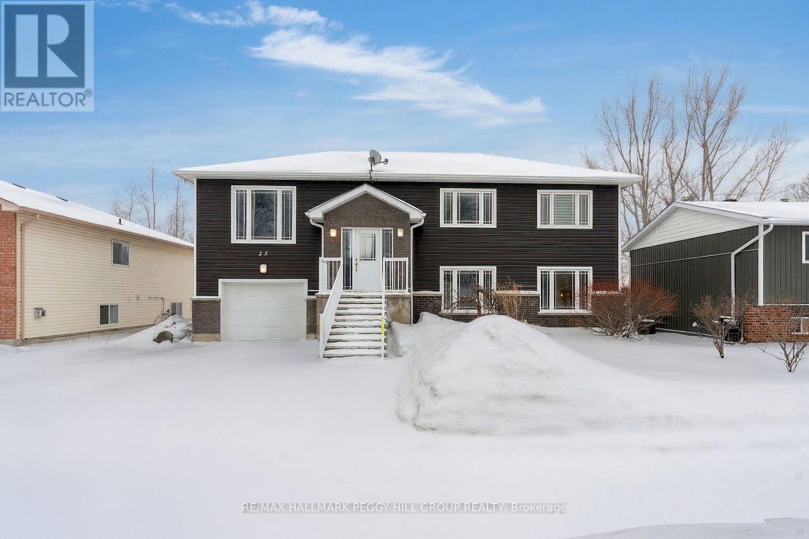 25 BAY STREET, tay (victoria harbour), Ontario