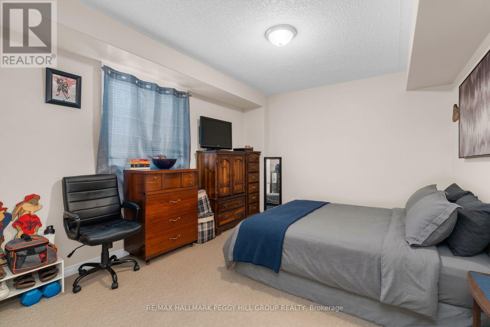 25 Bay Street, Tay (Victoria Harbour), Ontario  L0K 2A0 - Photo 13 - S12921274