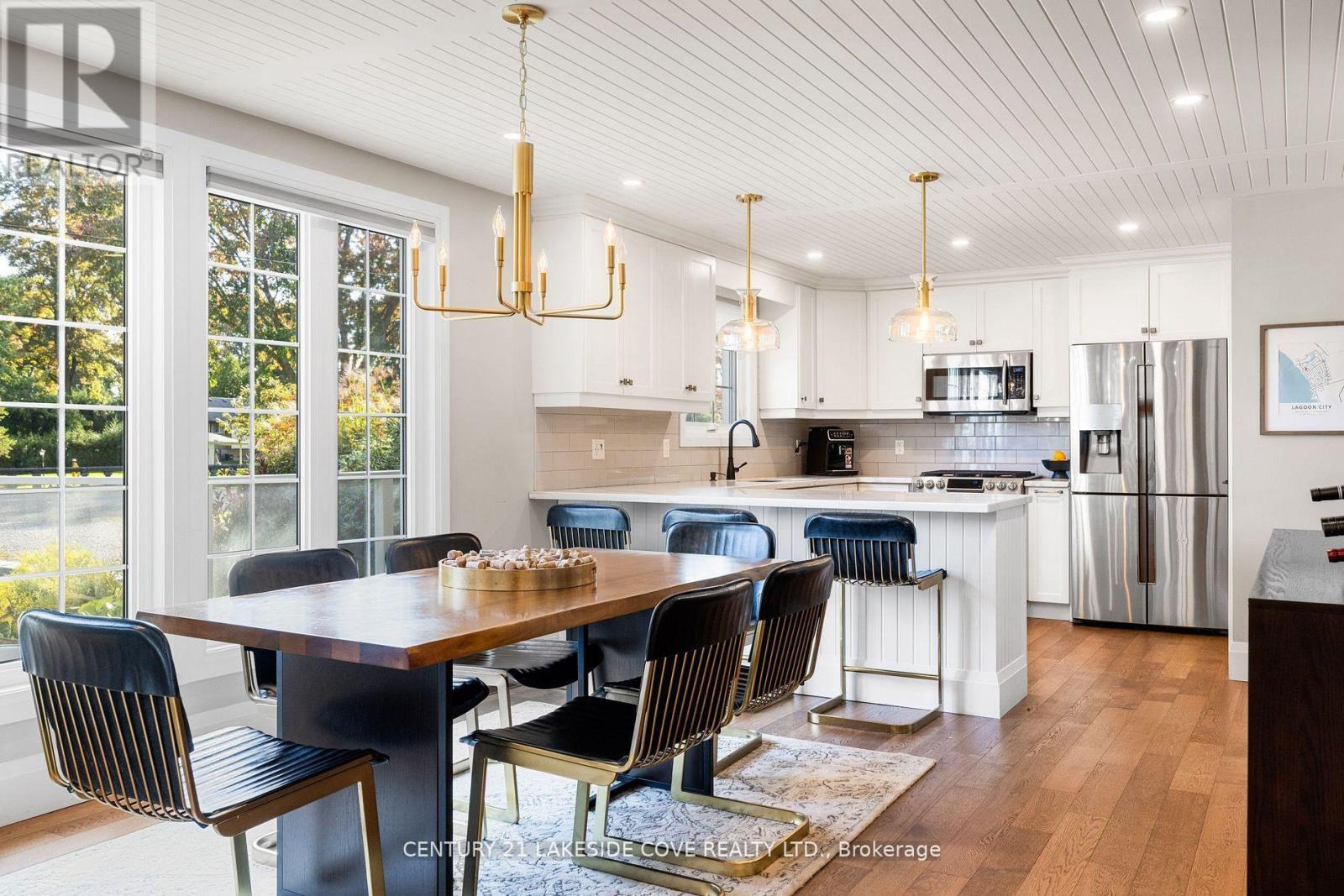 27 Poplar Crescent W, Ramara (Brechin), Ontario  L0K 1B0 - Photo 7 - S12921456