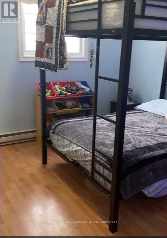 9 Fitz Avenue, South River, Ontario  P0A 1X0 - Photo 16 - X12883662