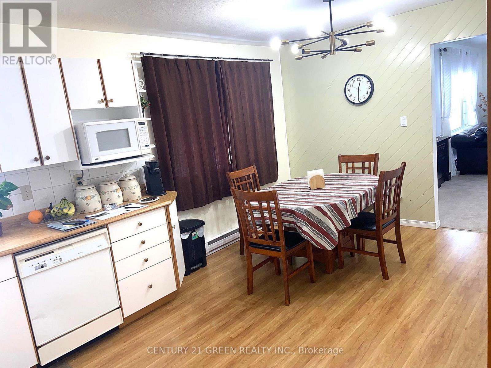 9 Fitz Avenue, South River, Ontario  P0A 1X0 - Photo 8 - X12883662