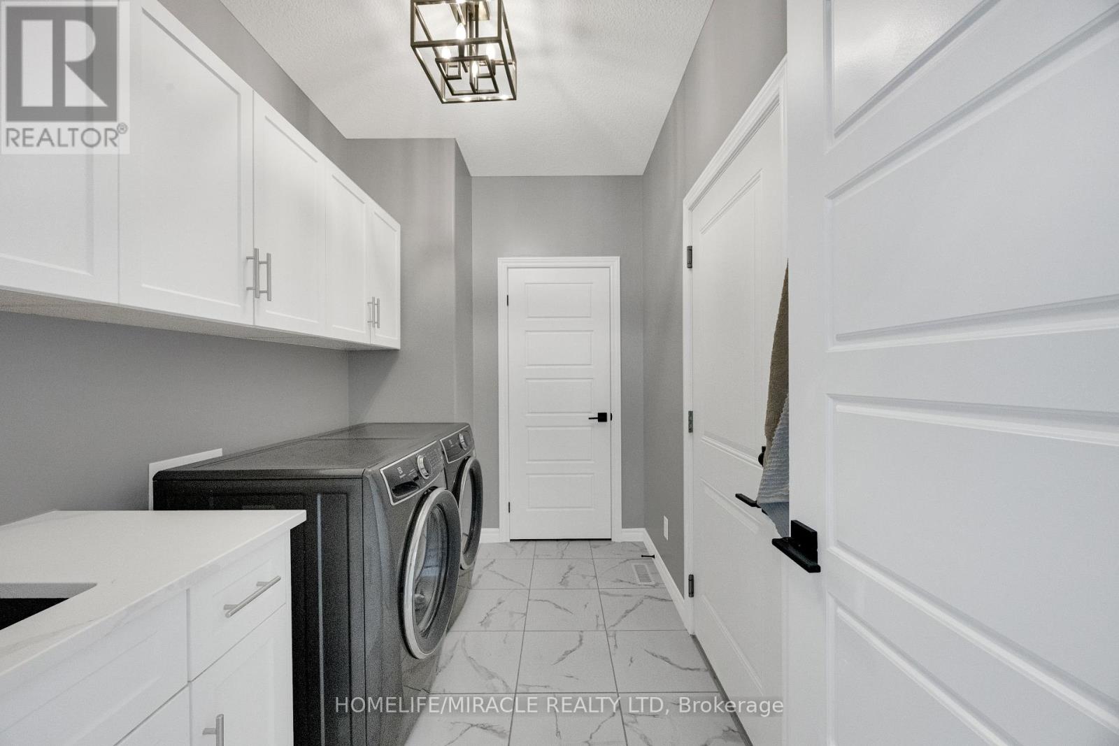 78 Matheson Crescent, East Zorra-Tavistock, Ontario  N0J 1M0 - Photo 9 - X12838656