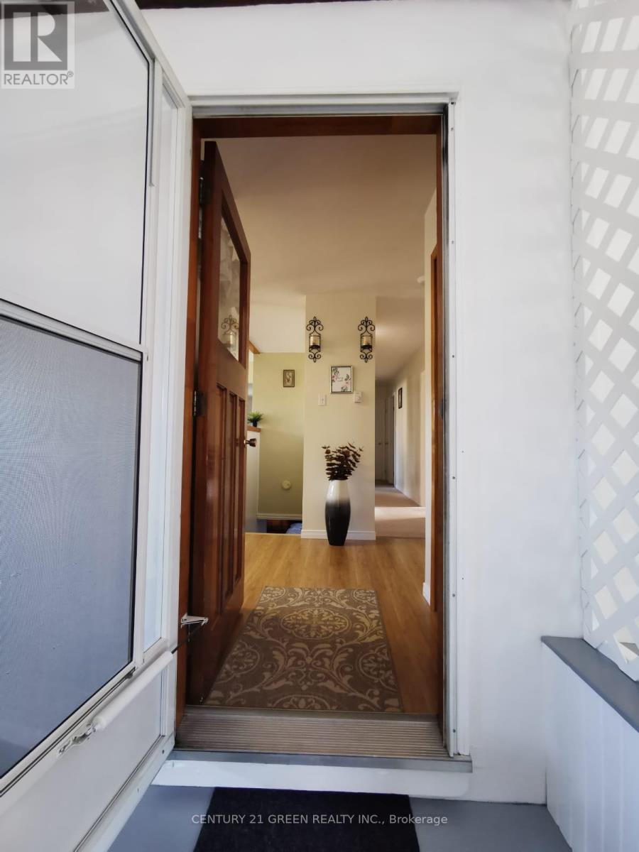 9 Fitz Avenue, South River, Ontario  P0A 1X0 - Photo 7 - X12883662