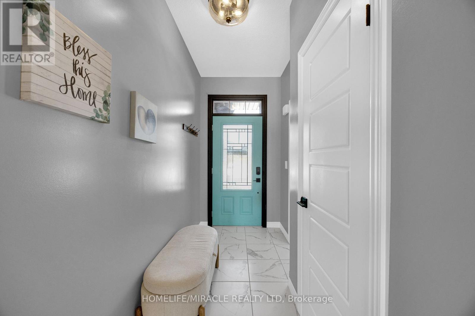 78 Matheson Crescent, East Zorra-Tavistock, Ontario  N0J 1M0 - Photo 3 - X12838656