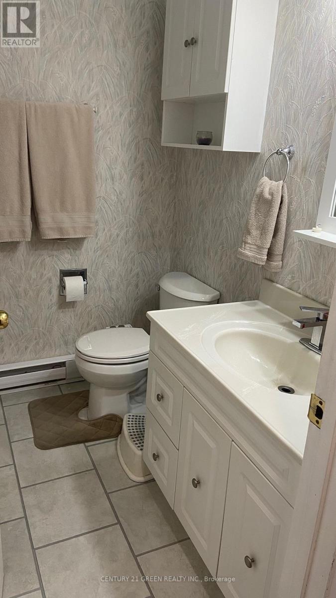 9 Fitz Avenue, South River, Ontario  P0A 1X0 - Photo 13 - X12883662