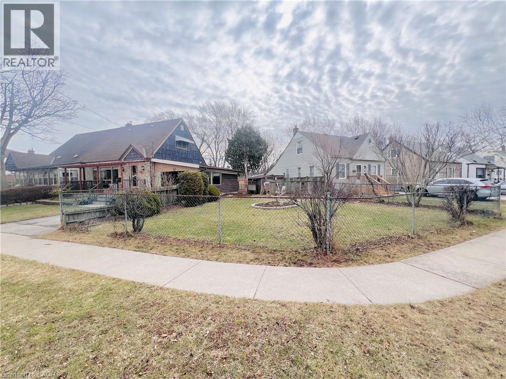 56 Eastvale Place, Hamilton, Ontario  L8H 1P1 - Photo 2 - 40814598