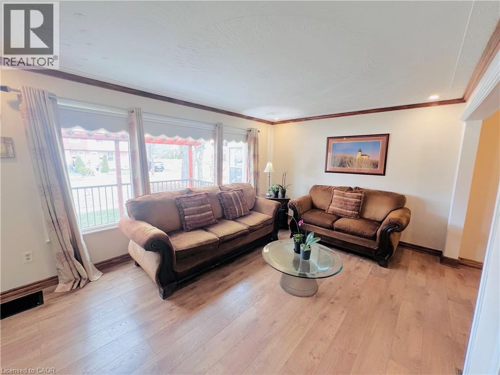 56 Eastvale Place, Hamilton, Ontario  L8H 1P1 - Photo 6 - 40814598