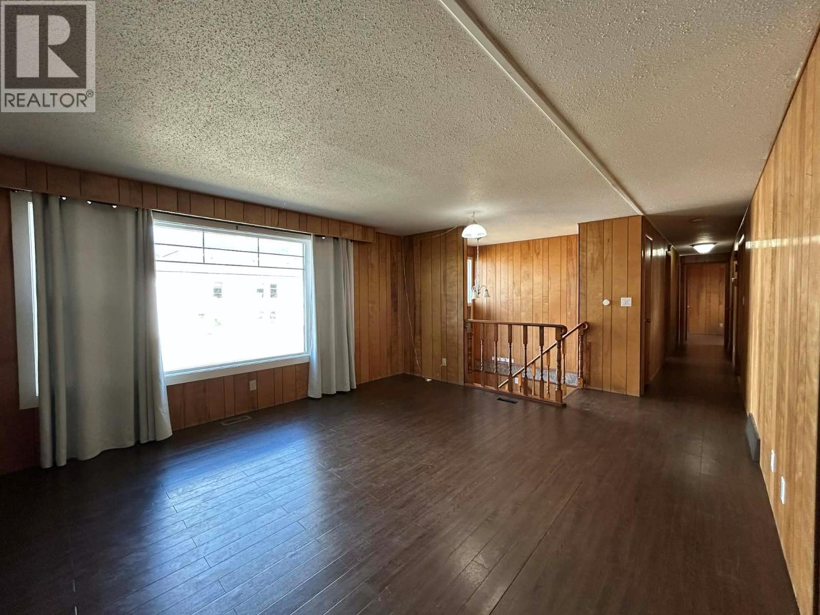 7083 Donaldson Drive, Grand Forks, British Columbia  V0H 1H0 - Photo 3 - 10371341