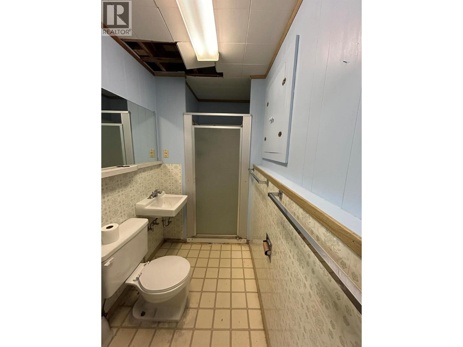 7083 Donaldson Drive, Grand Forks, British Columbia  V0H 1H0 - Photo 18 - 10371341