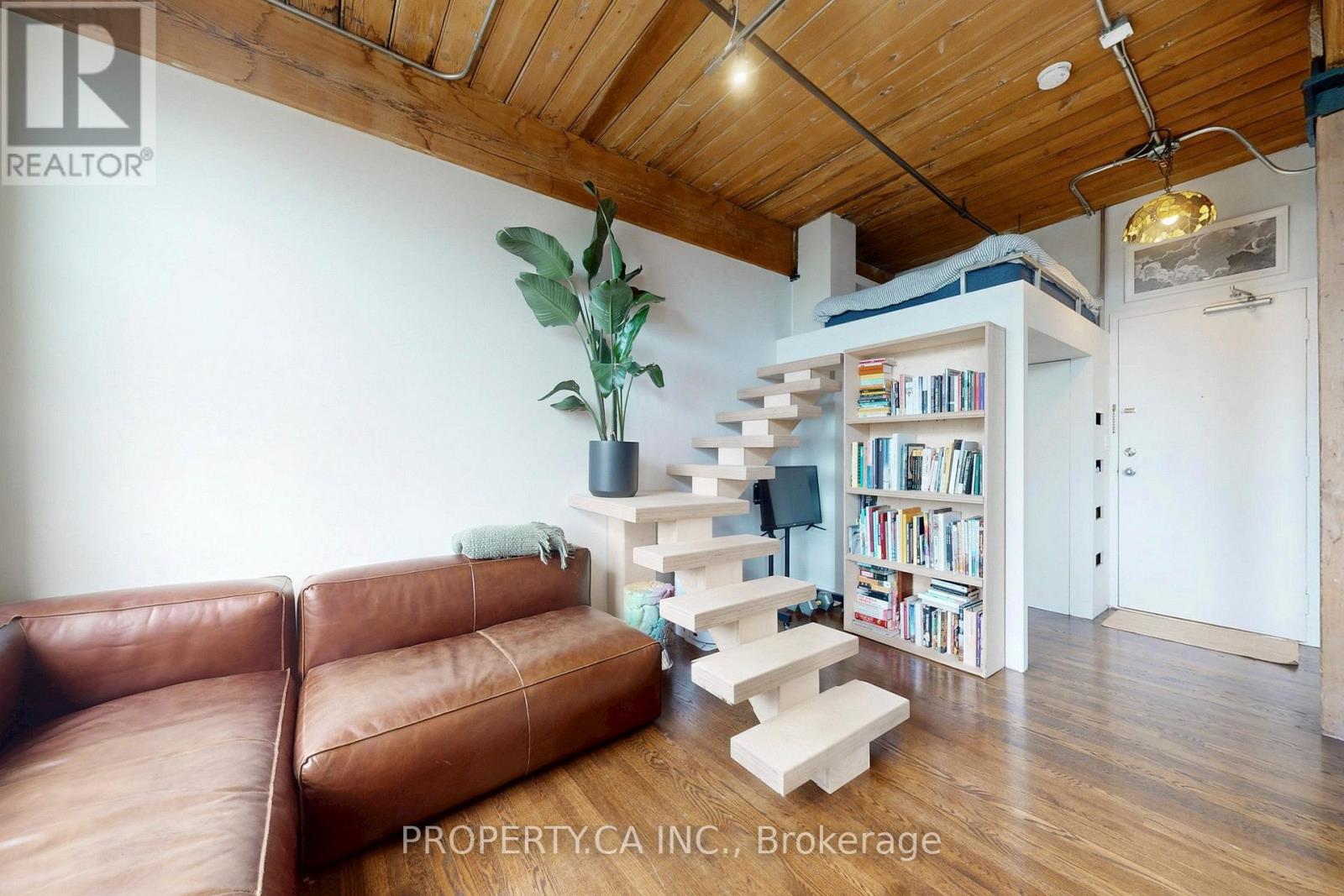 210 - 24 Noble Street, Toronto, Ontario  M6K 2C8 - Photo 3 - W12921260