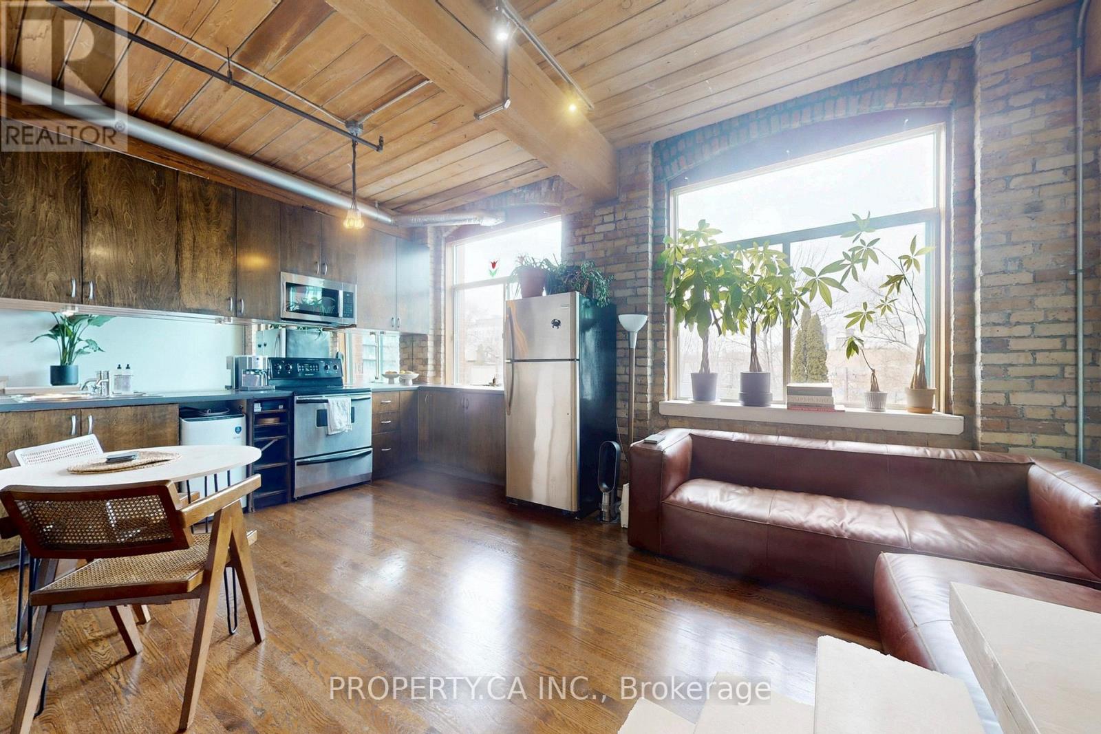 210 - 24 Noble Street, Toronto, Ontario  M6K 2C8 - Photo 5 - W12921260