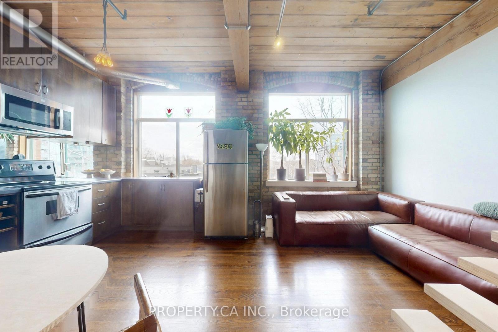 210 - 24 Noble Street, Toronto, Ontario  M6K 2C8 - Photo 7 - W12921260