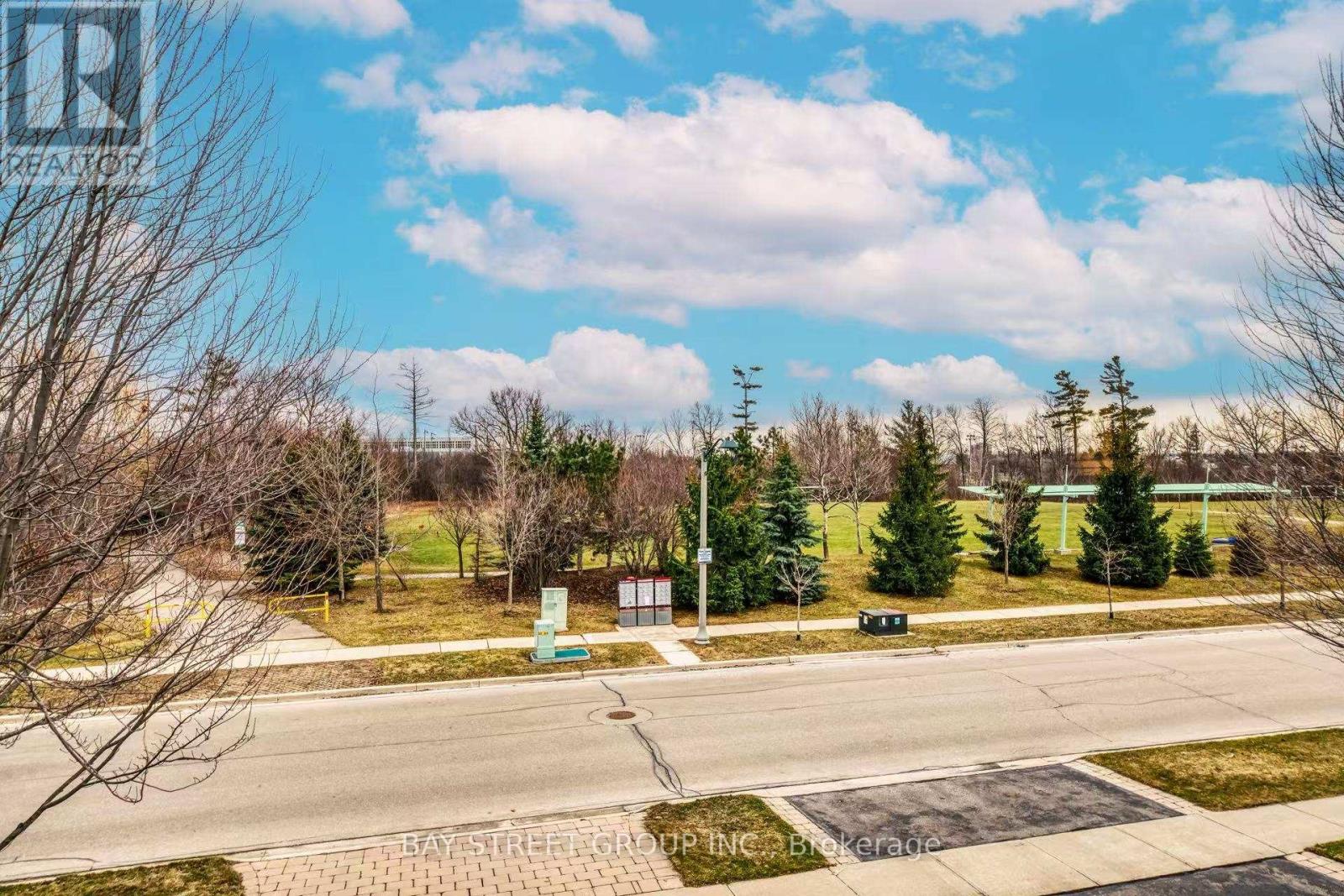 1087 Kestell Boulevard, Oakville, Ontario  L6H 7M5 - Photo 48 - W12921266