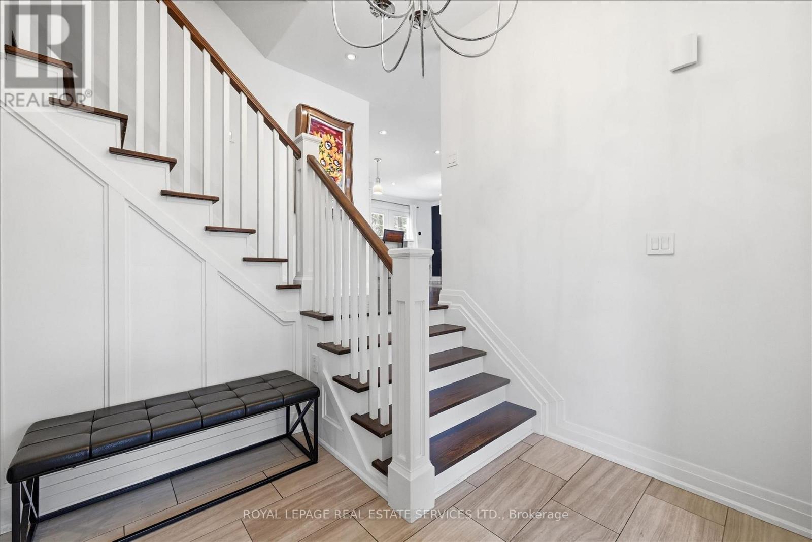 2154 Hixon Street, Oakville, Ontario  L6L 1T4 - Photo 11 - W12921298