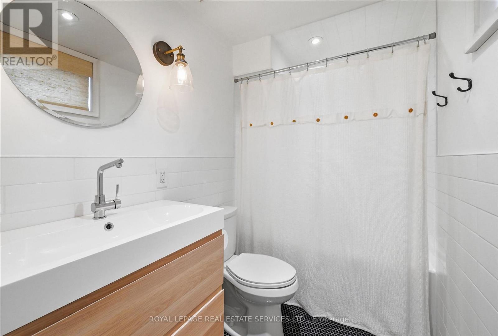 2154 Hixon Street, Oakville, Ontario  L6L 1T4 - Photo 40 - W12921298