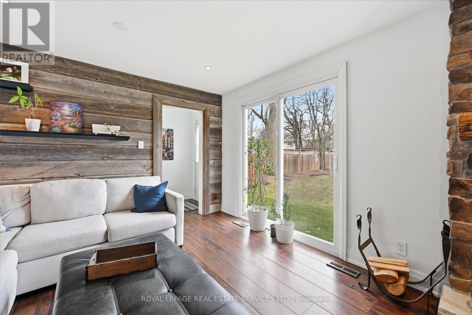 2154 Hixon Street, Oakville, Ontario  L6L 1T4 - Photo 5 - W12921298