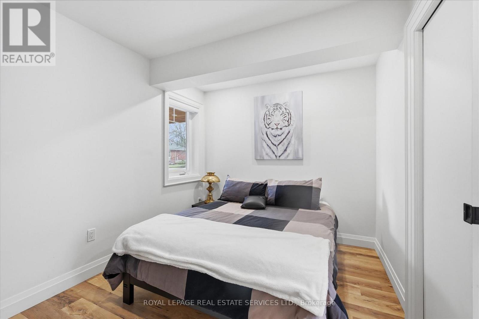 2154 Hixon Street, Oakville, Ontario  L6L 1T4 - Photo 8 - W12921298