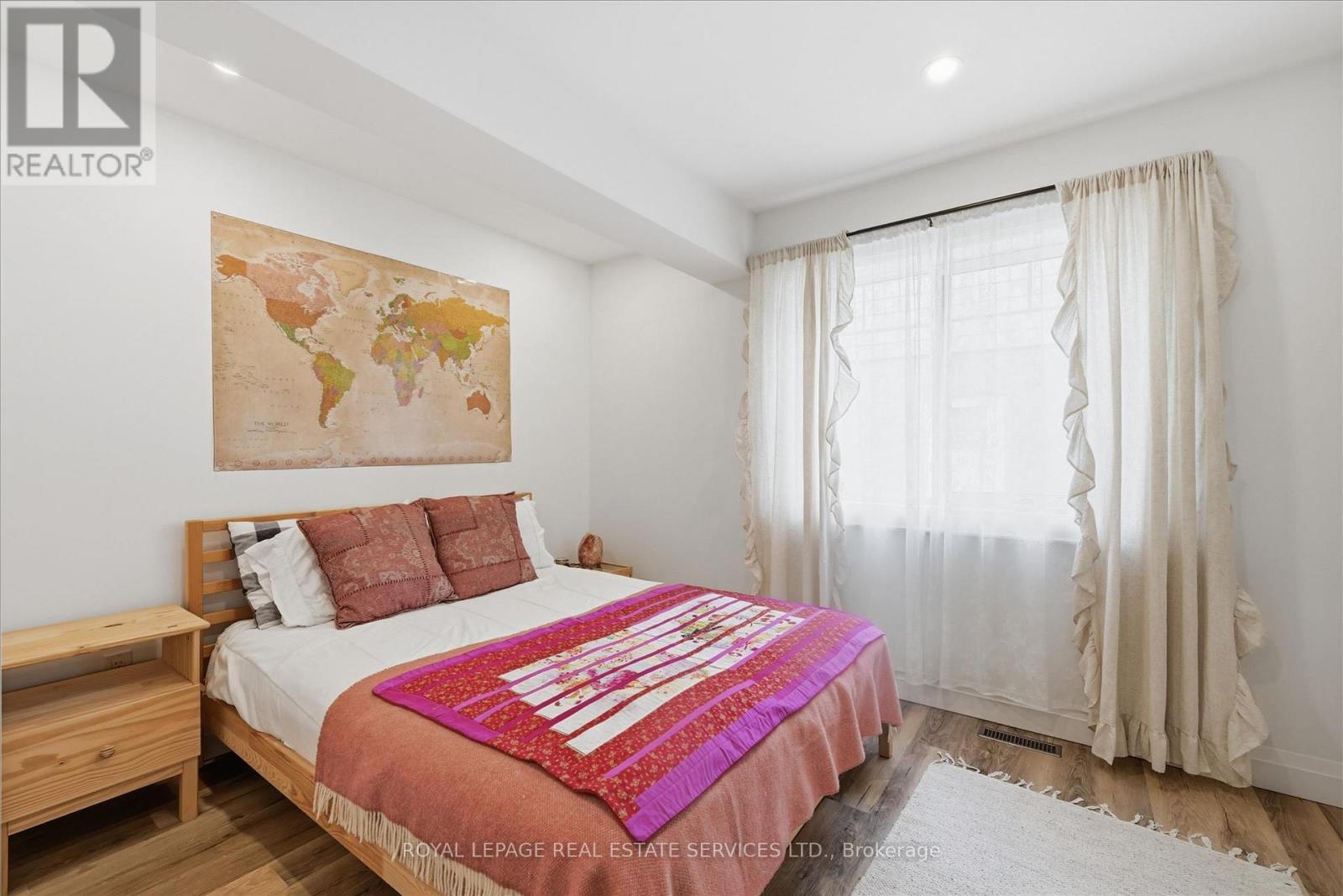 2154 Hixon Street, Oakville, Ontario  L6L 1T4 - Photo 9 - W12921298