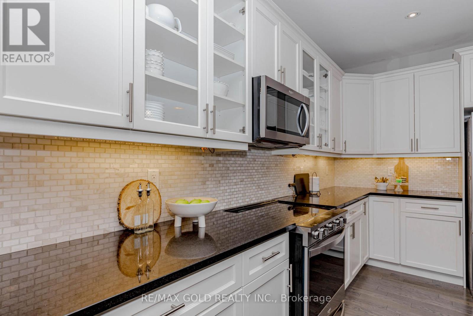 3354 Vardon Way, Oakville, Ontario  L6M 1R5 - Photo 14 - W12921304