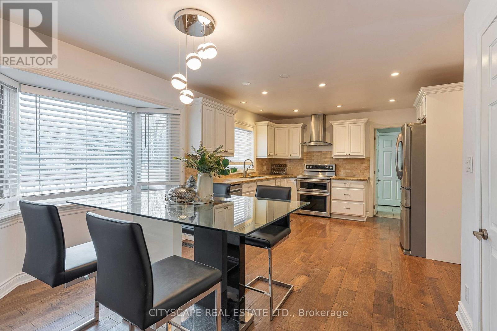 7 Mcconachie Crescent, Caledon, Ontario  L7K 0B9 - Photo 17 - W12921310