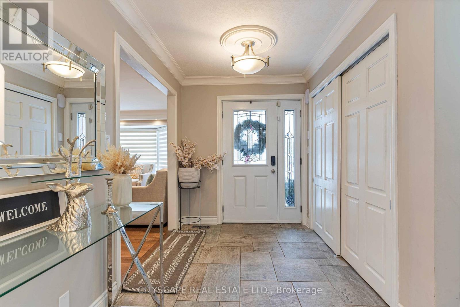 7 Mcconachie Crescent, Caledon, Ontario  L7K 0B9 - Photo 4 - W12921310