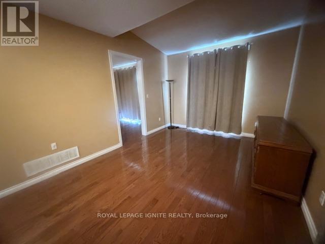 Main - 110 Pantomine Boulevard, Brampton, Ontario  L6Y 5P1 - Photo 11 - W12921320