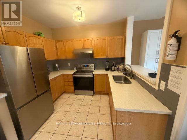 Main - 110 Pantomine Boulevard, Brampton, Ontario  L6Y 5P1 - Photo 4 - W12921320